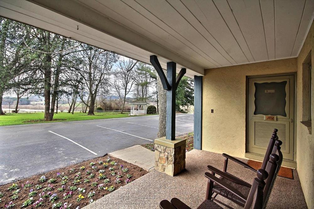 The Dillard House Hotel Exterior photo